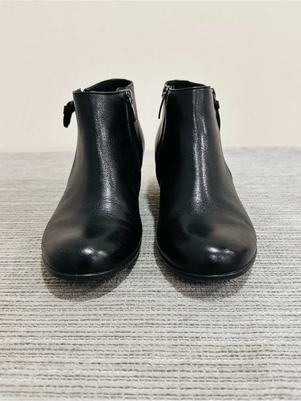 ECCO Shape M 35 Leather Ankle Boots Black Side Zip Booties Women’s Size 7